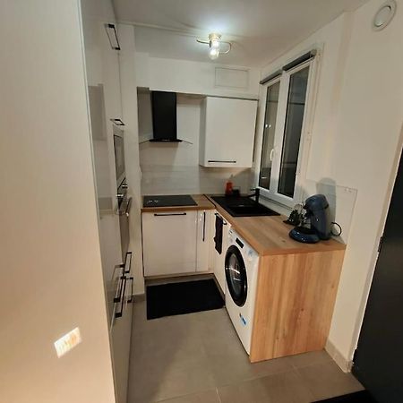 Joli Appartement Au Pied Du Tramway Bezons Exterior foto